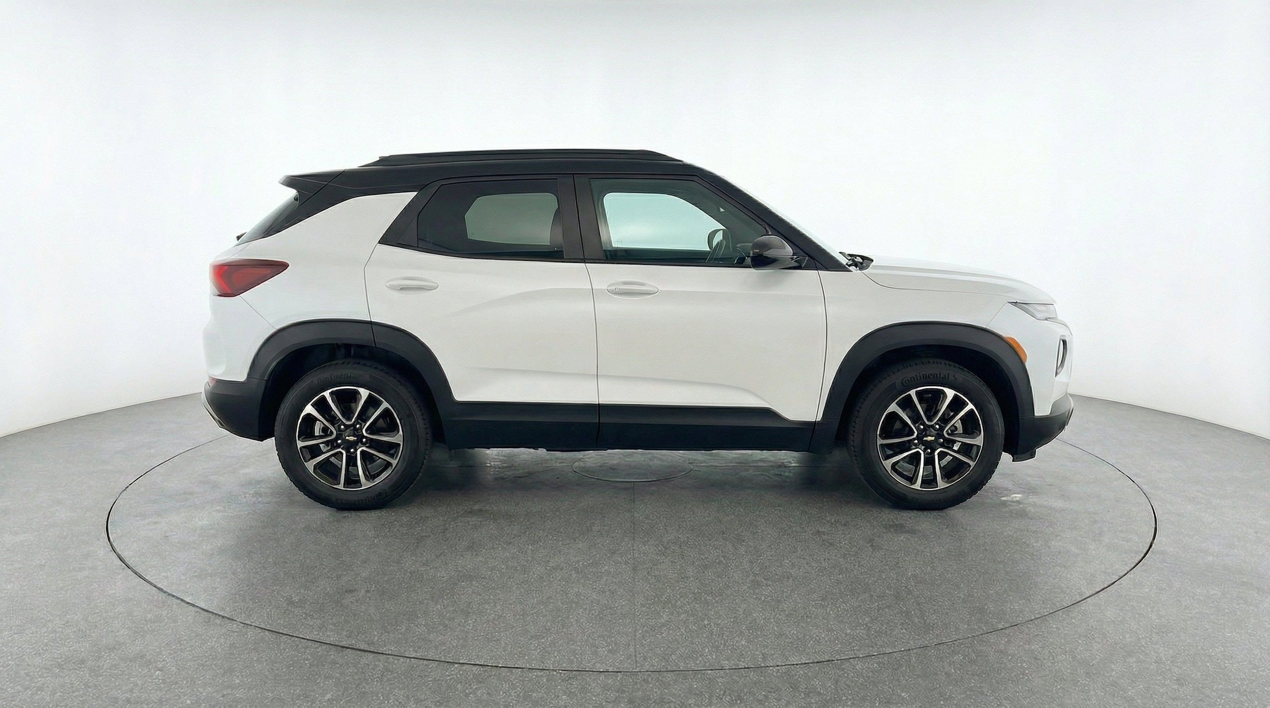 Thumbnail: 2025 Chevrolet TrailBlazer - 11