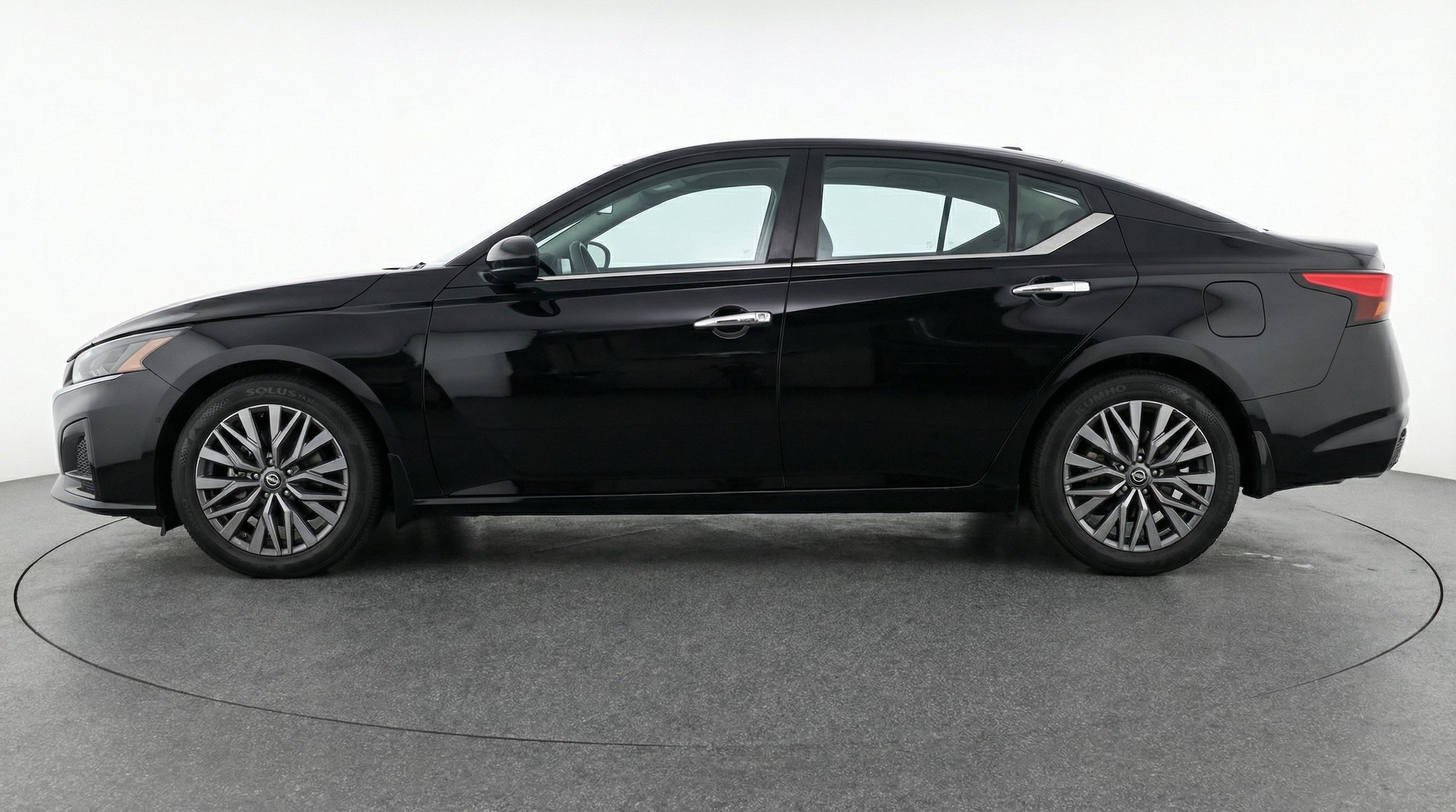 Thumbnail: 2025 Nissan Altima - 4