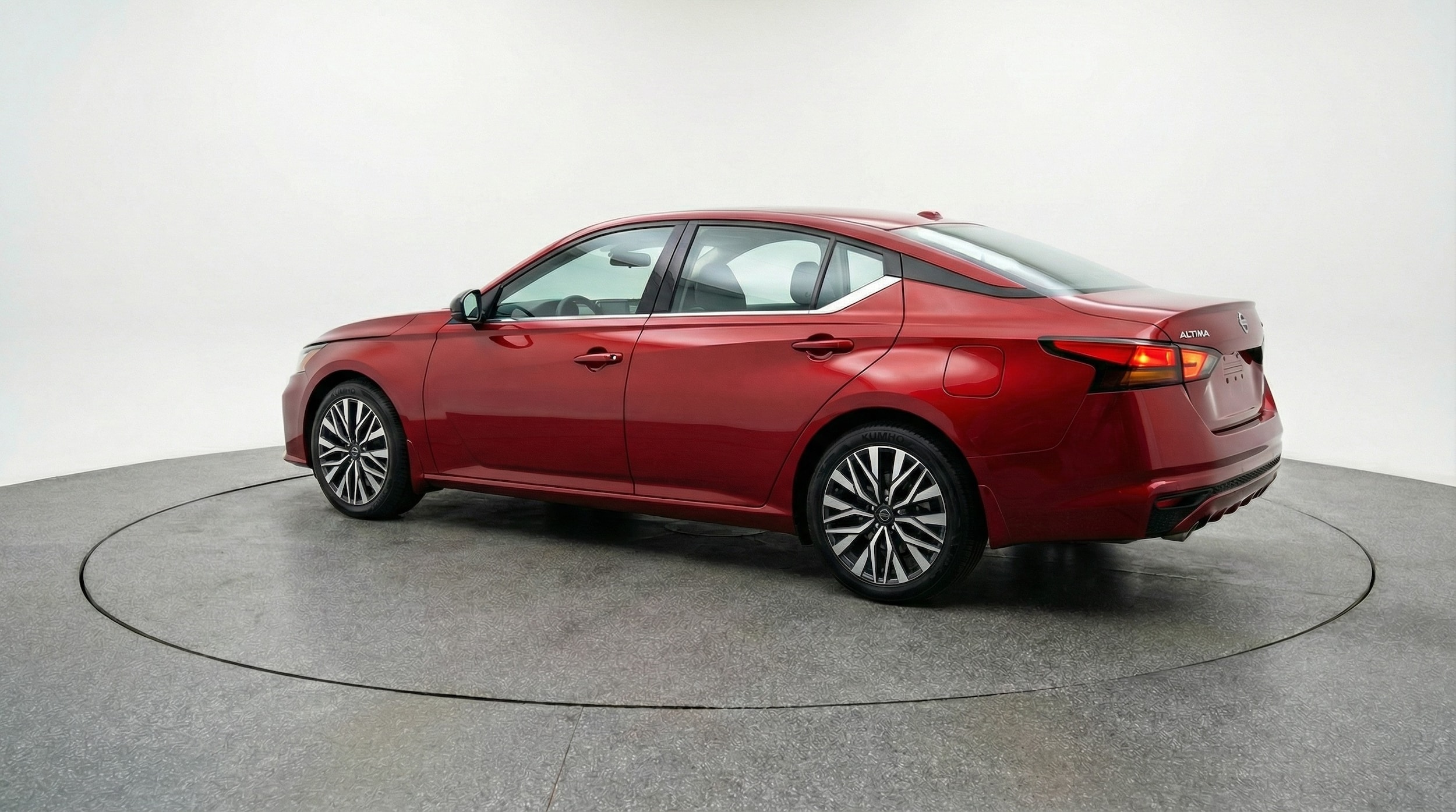 Thumbnail: 2025 Nissan Altima - 5