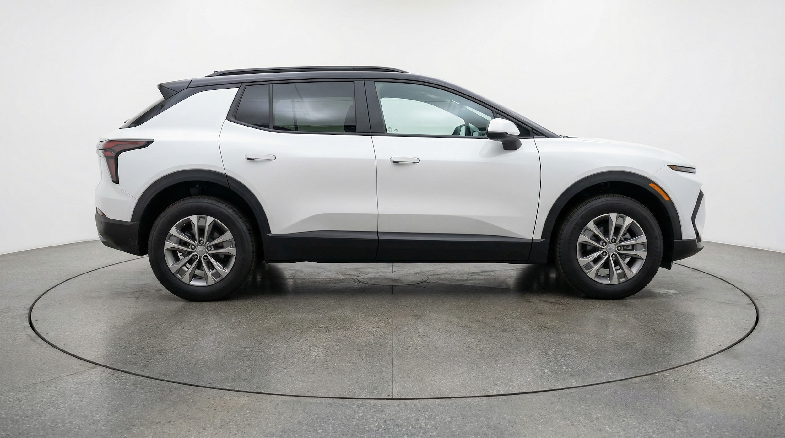 Thumbnail: 2025 Chevrolet Equinox - 8