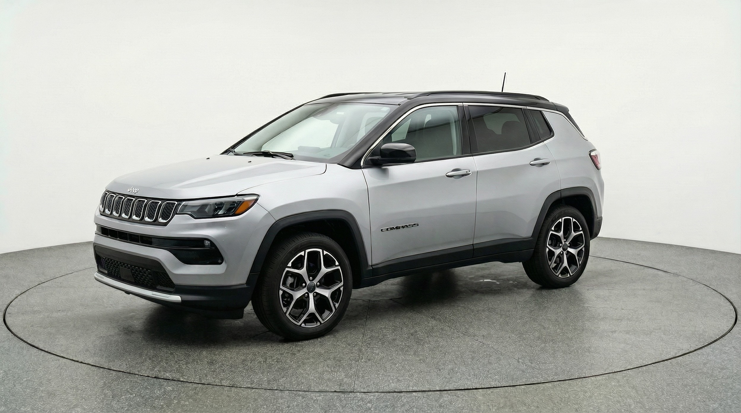 Thumbnail: 2025 Jeep Compass - 3