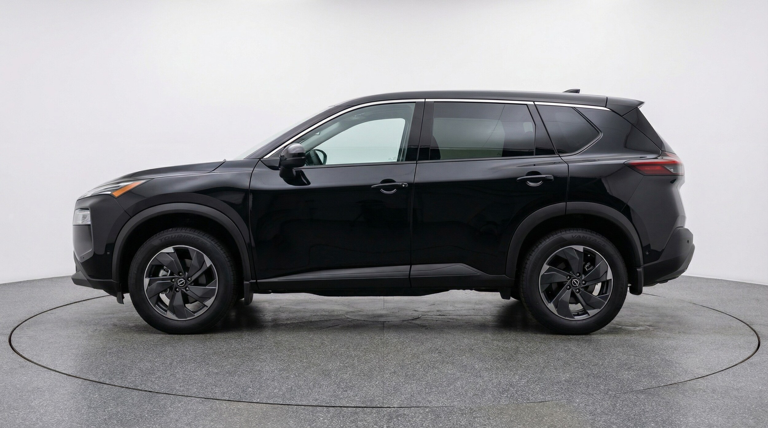 Thumbnail: 2025 Nissan Rogue - 4