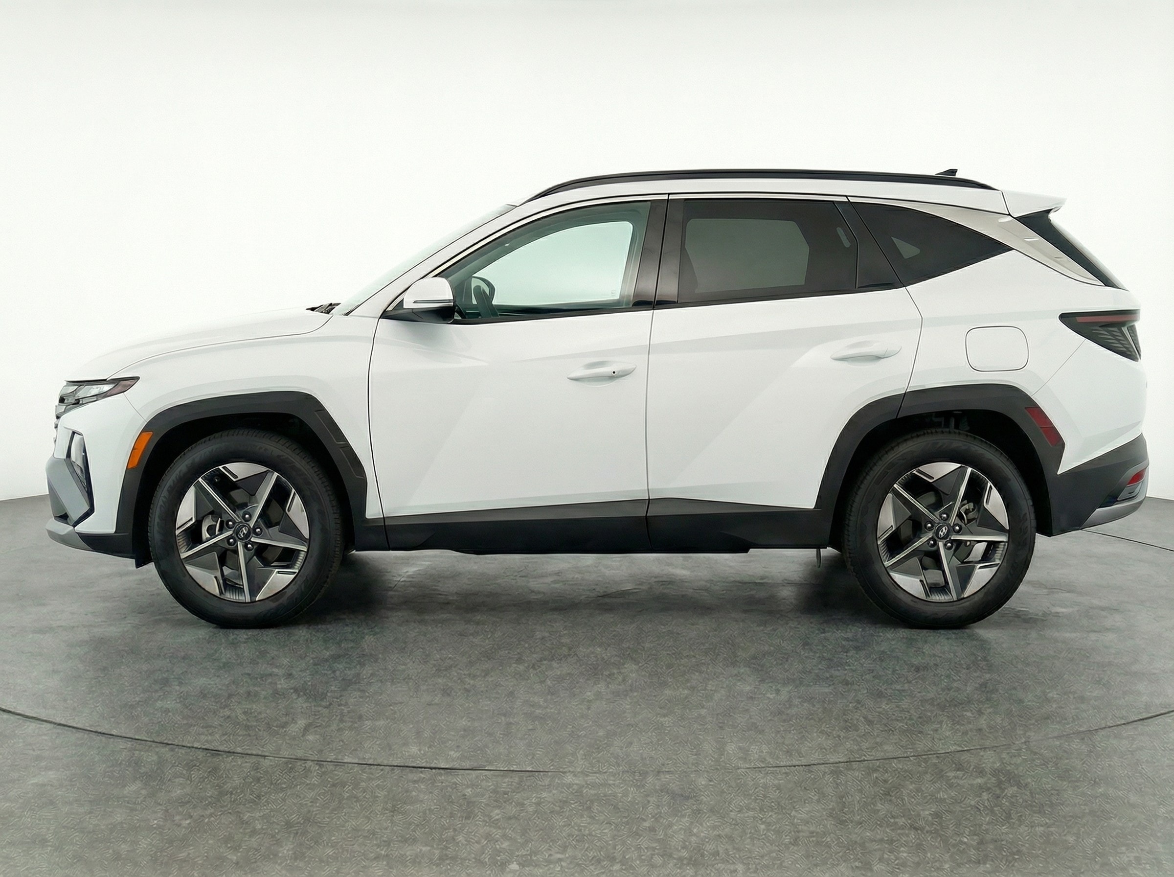 Thumbnail: 2025 Hyundai Tucson - 4