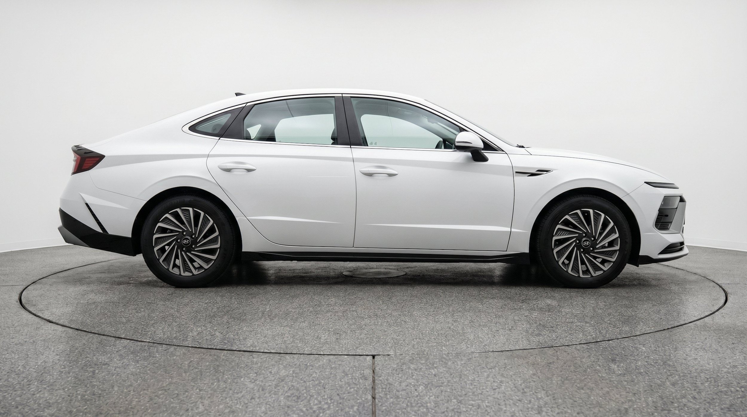 Thumbnail: 2025 Hyundai Sonata - 11