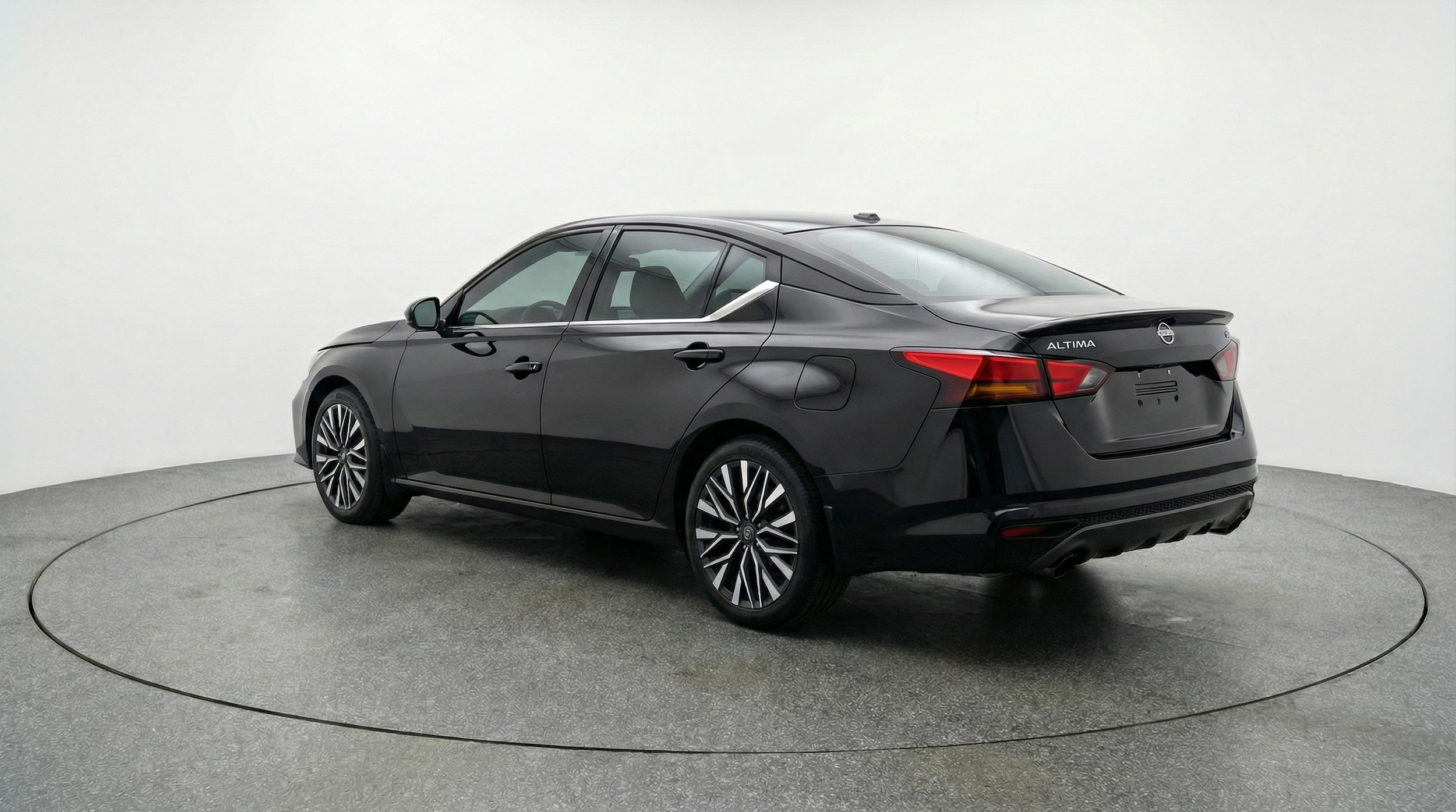 Thumbnail: 2025 Nissan Altima - 5