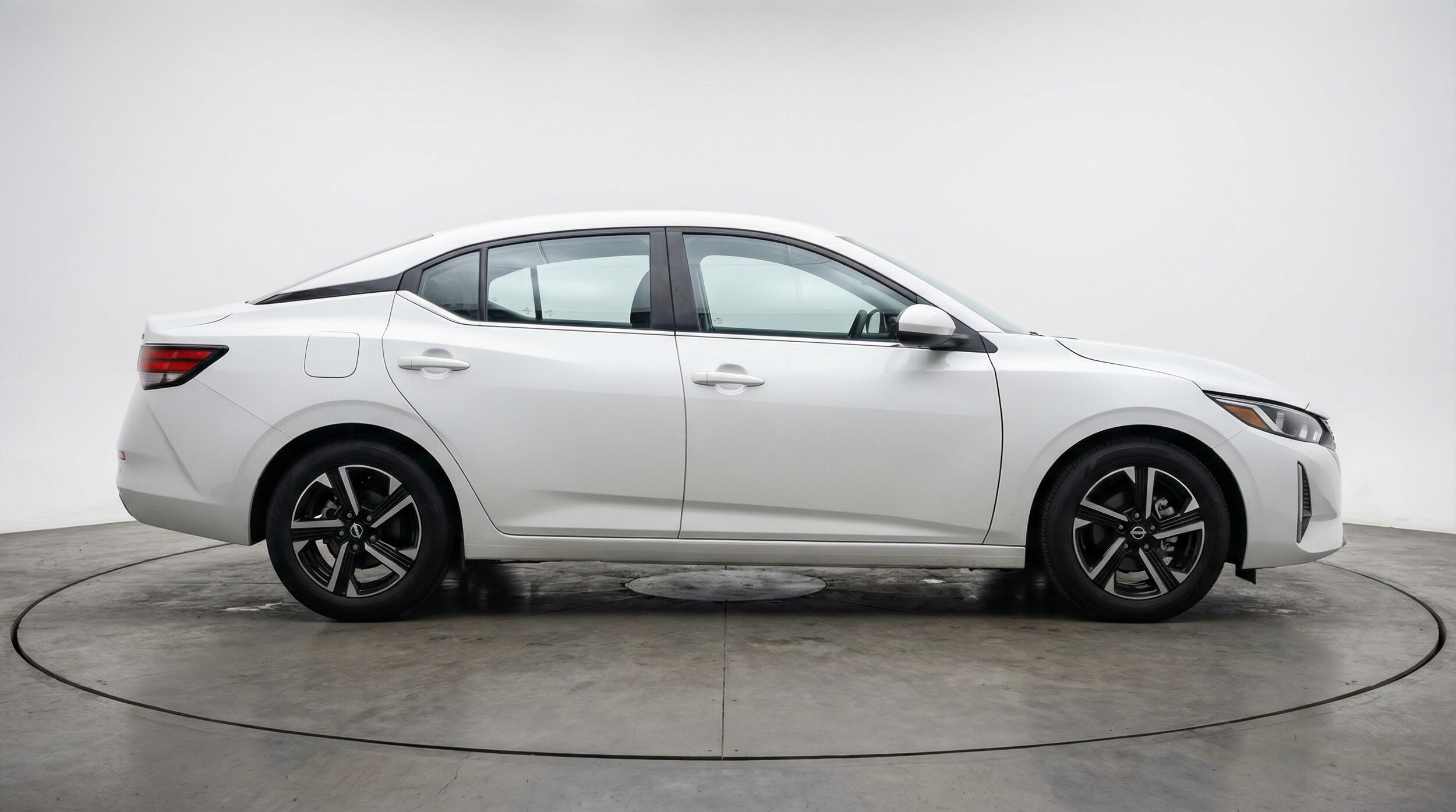 Thumbnail: 2025 Nissan Sentra - 8