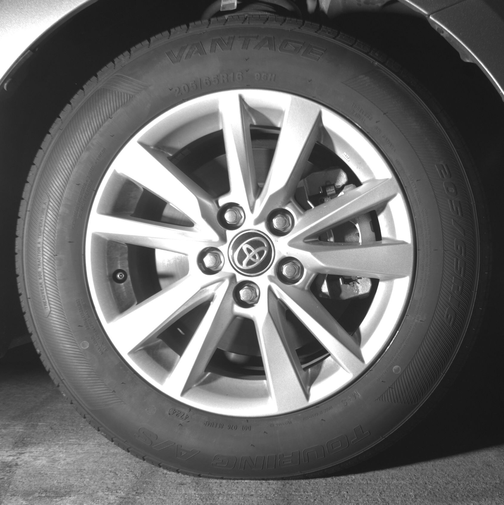 Thumbnail: 2025 Toyota Camry - 10