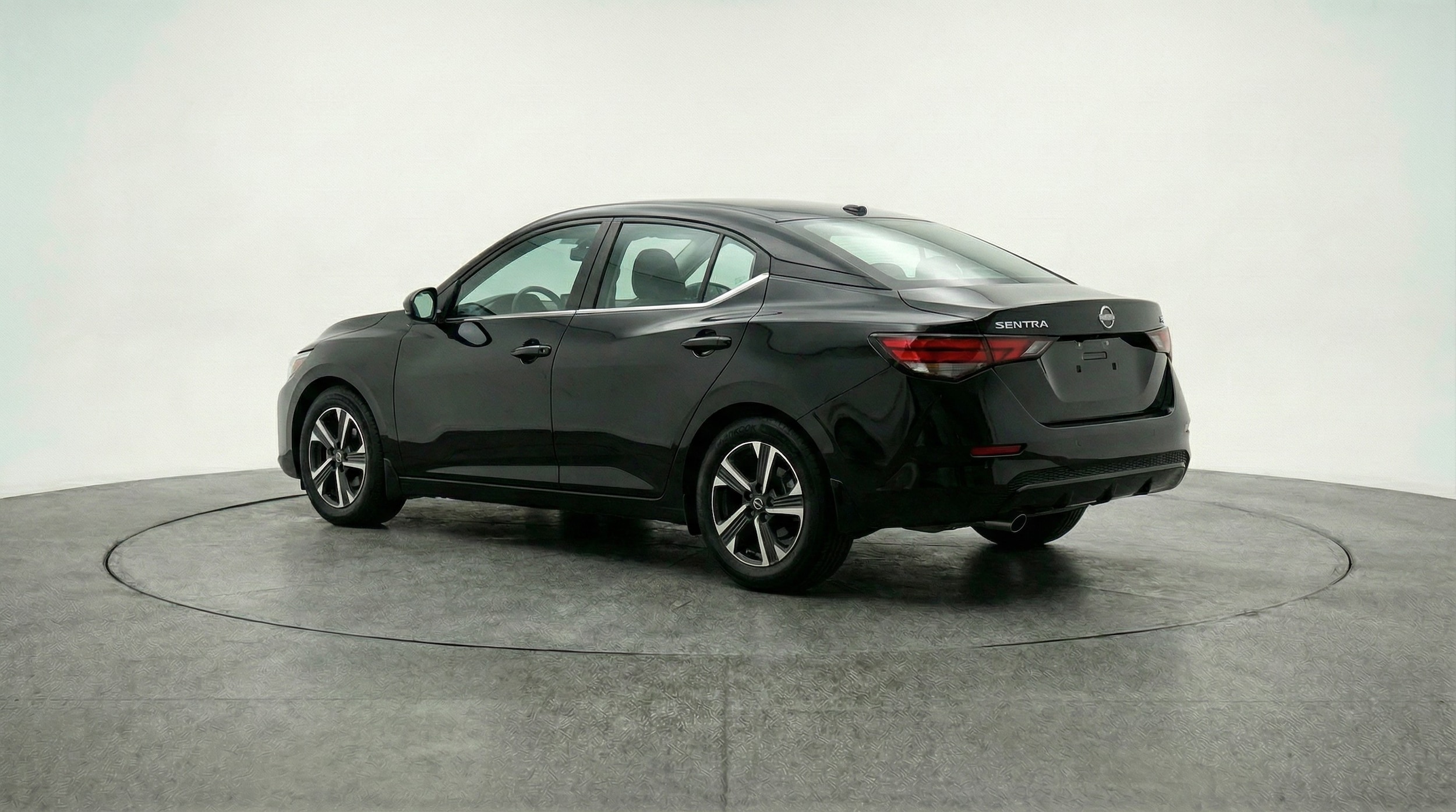 Thumbnail: 2025 Nissan Sentra - 5