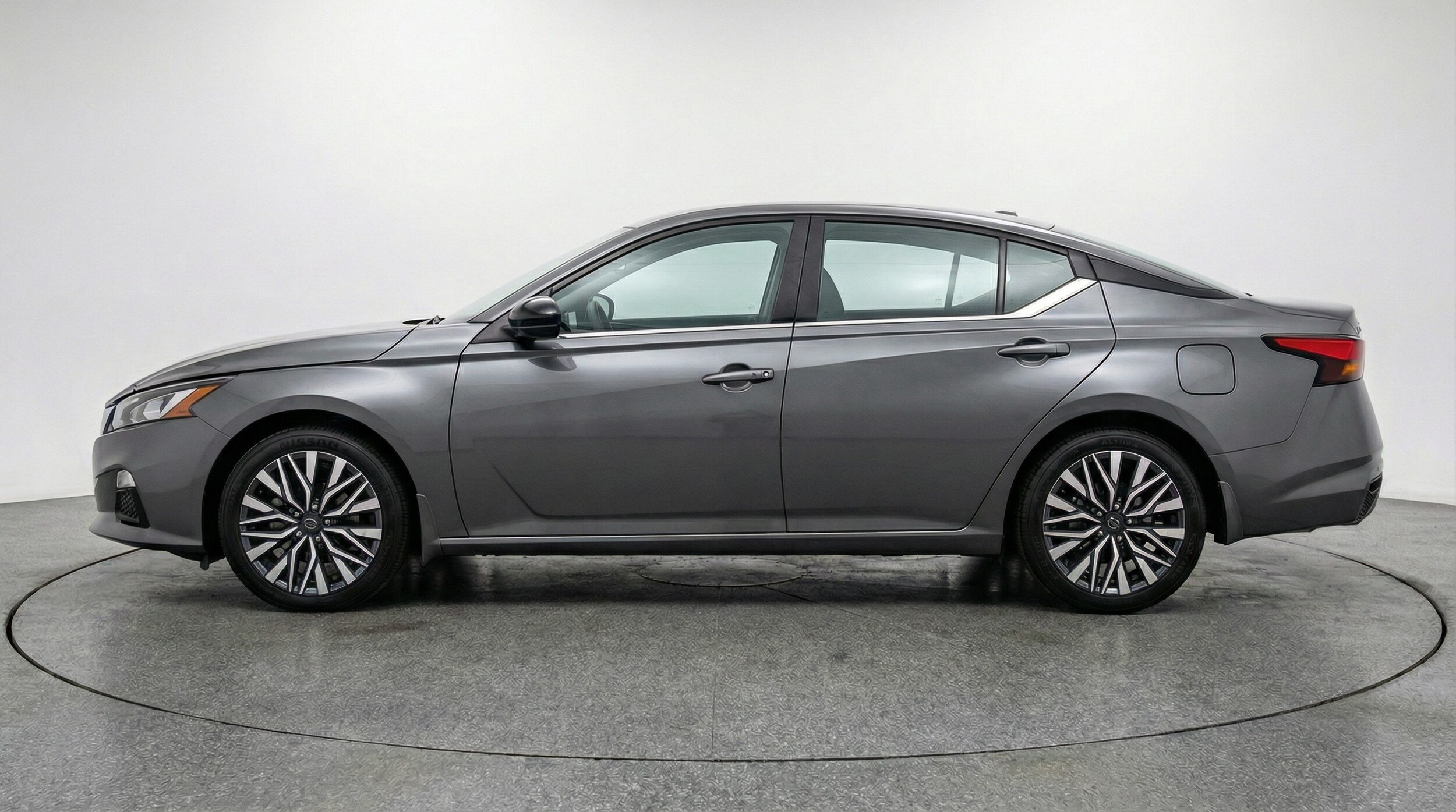 Thumbnail: 2025 Nissan Altima - 4