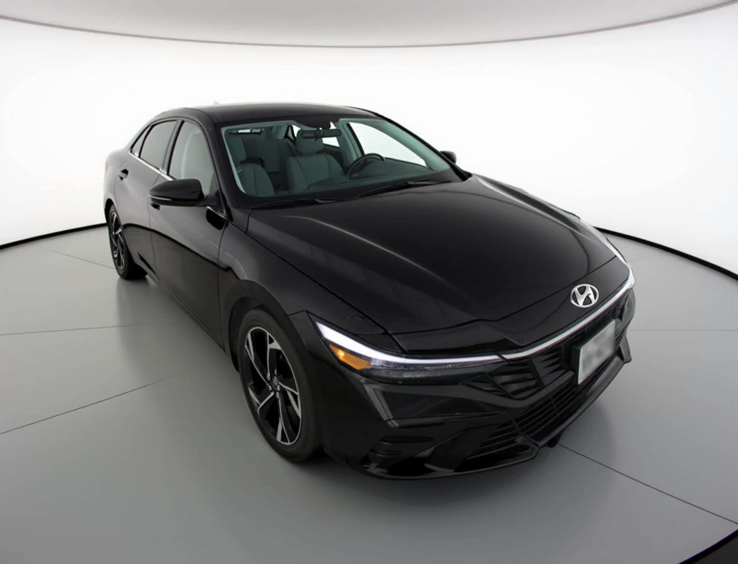 Thumbnail: 2025 Hyundai Elantra - 1