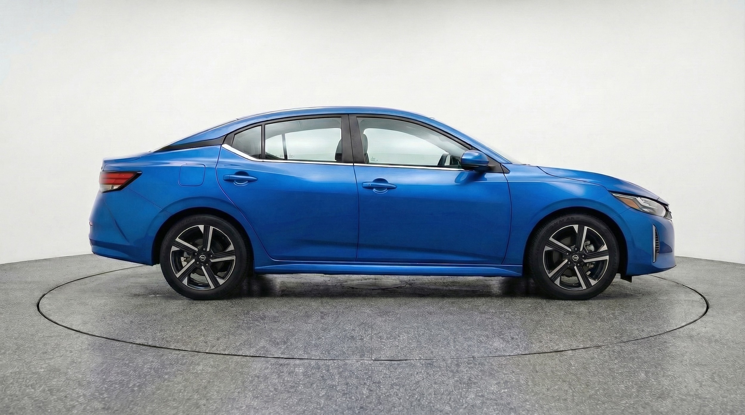 Thumbnail: 2025 Nissan Sentra - 8
