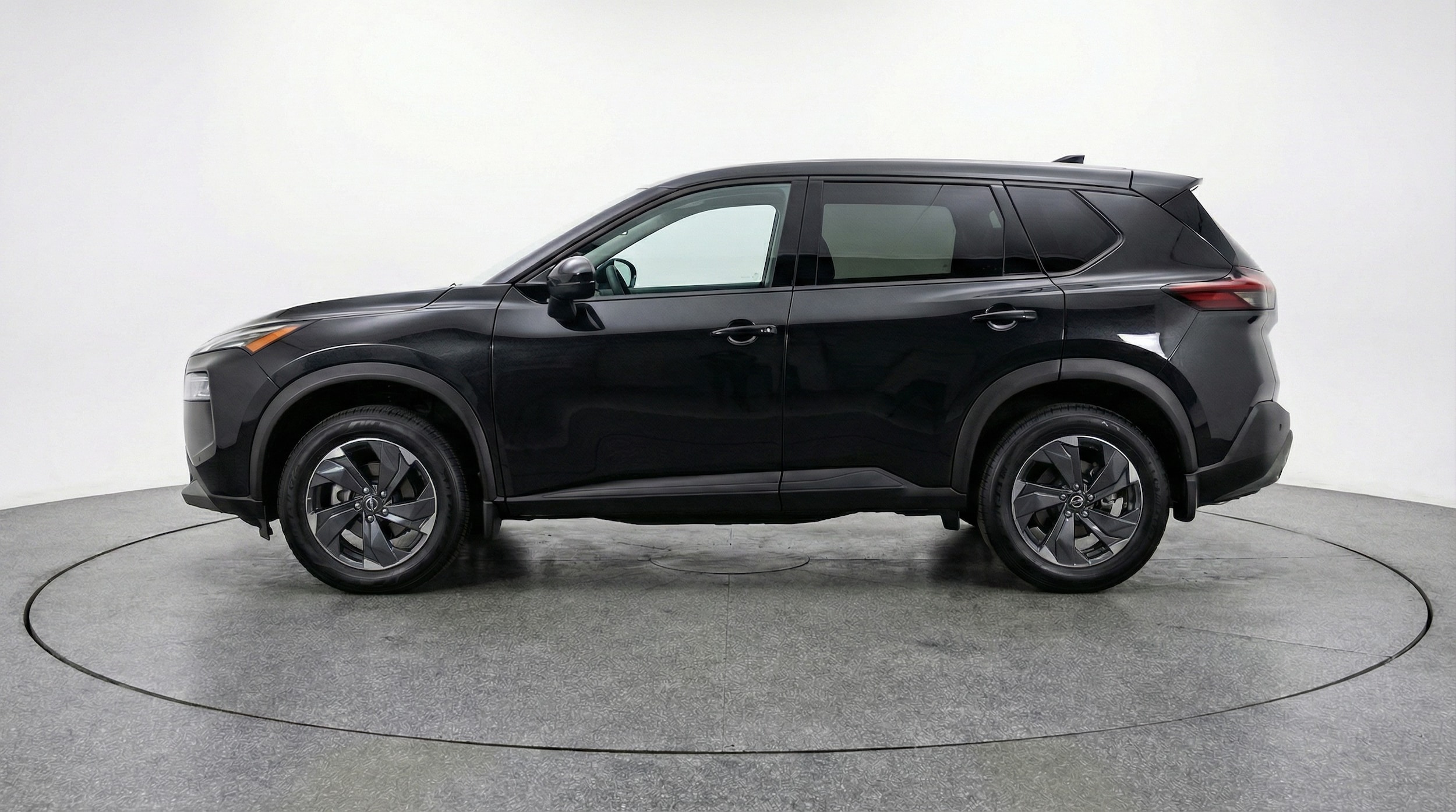 Thumbnail: 2025 Nissan Rogue - 4