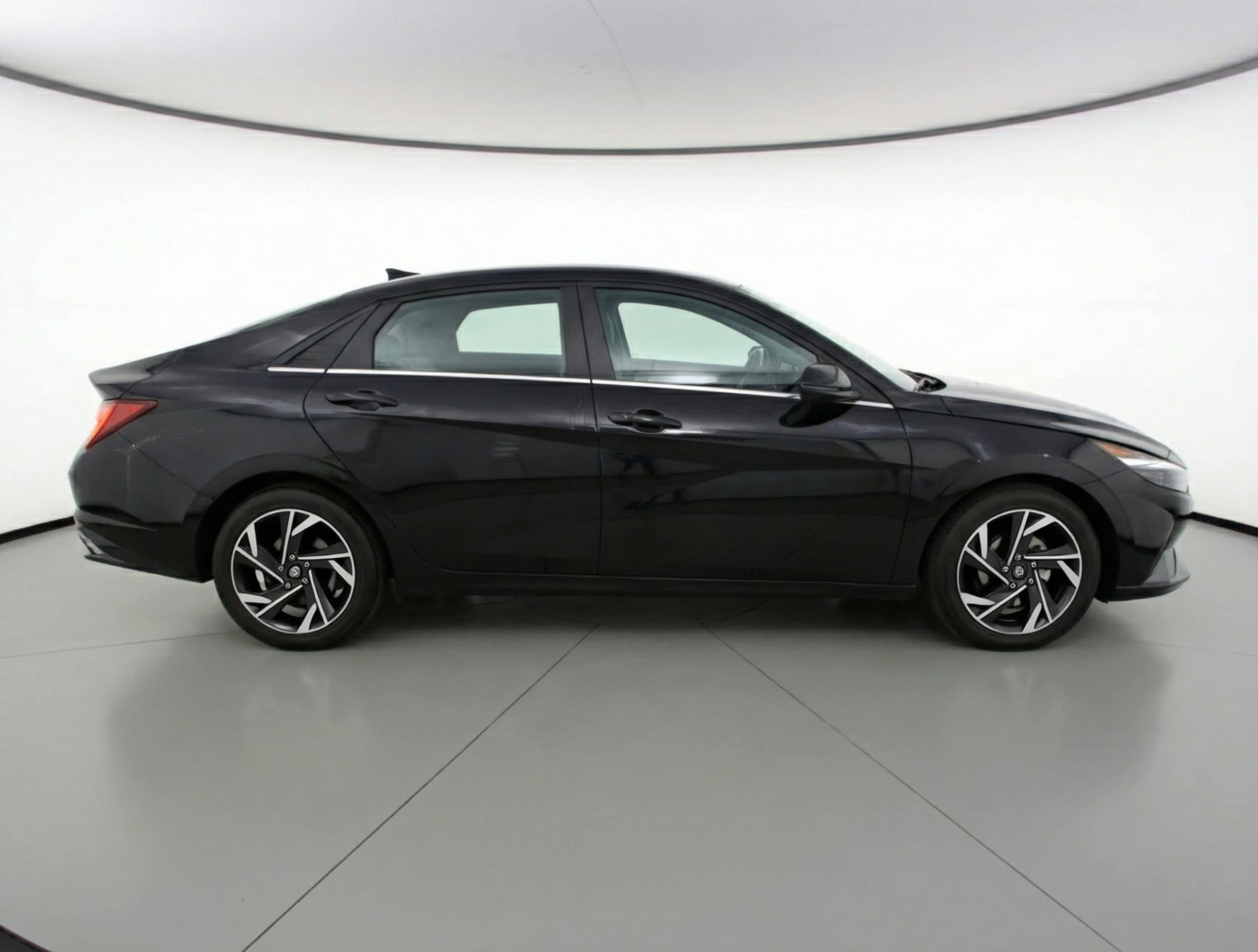 Thumbnail: 2025 Hyundai Elantra - 8