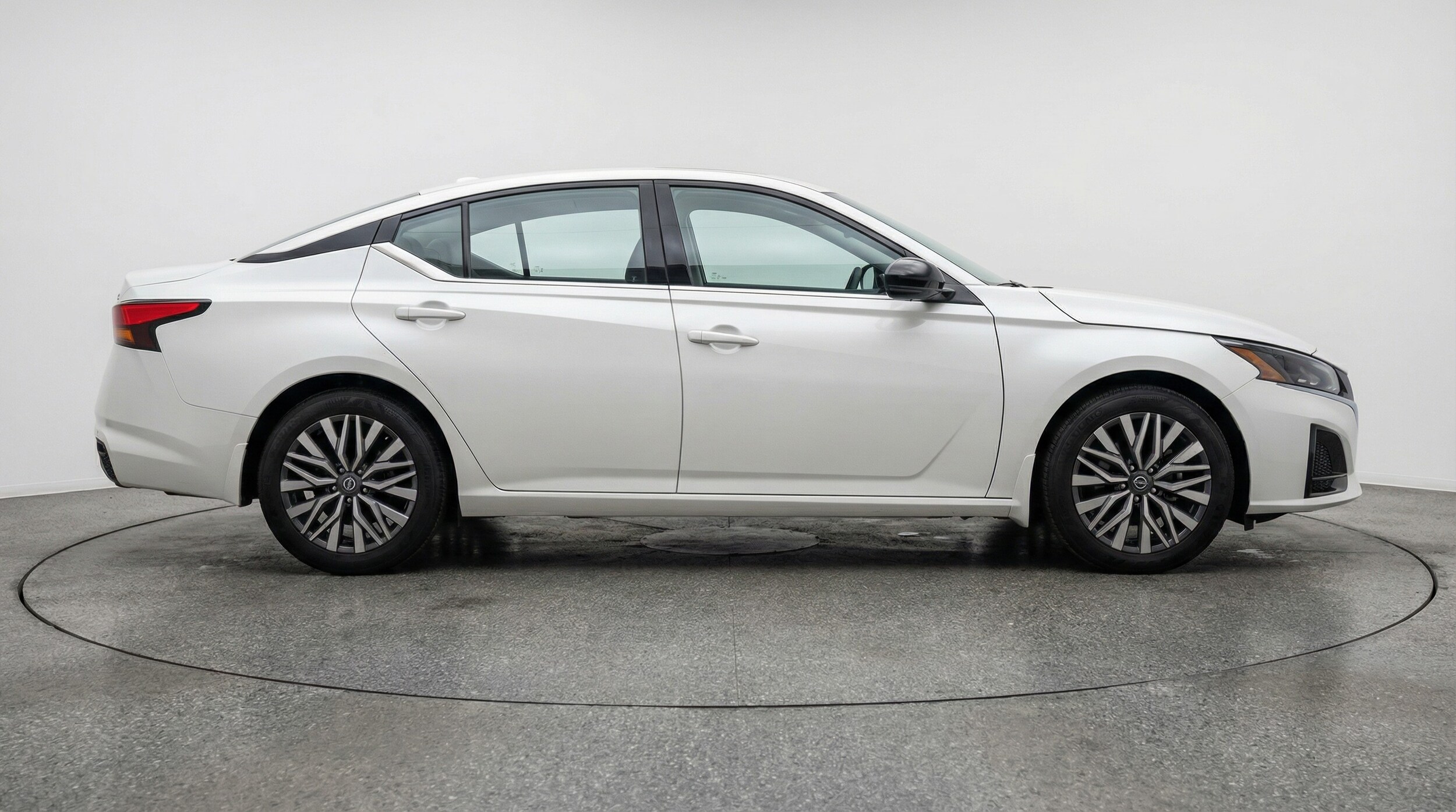 Thumbnail: 2025 Nissan Altima - 8