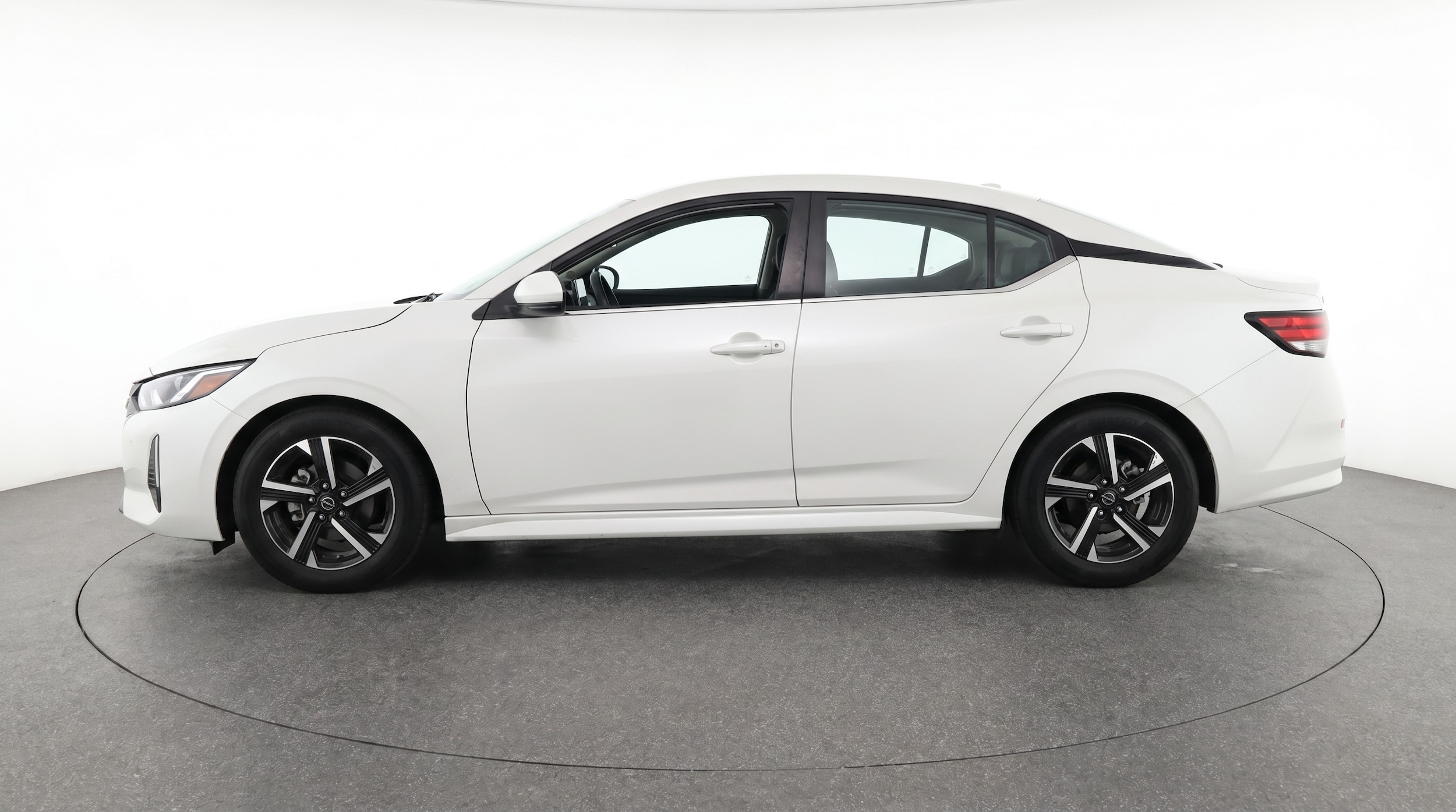 Thumbnail: 2025 Nissan Sentra - 4