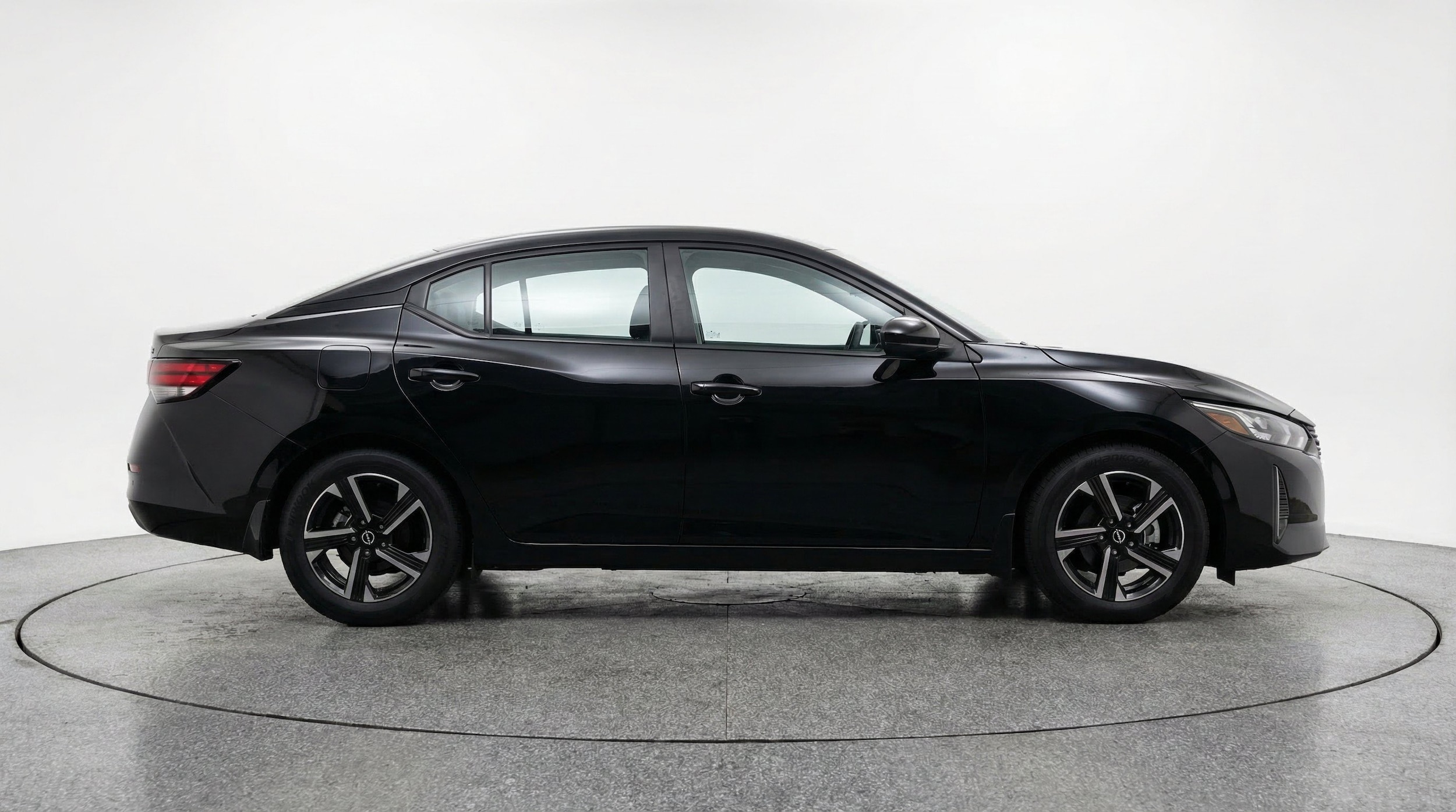 Thumbnail: 2025 Nissan Sentra - 11