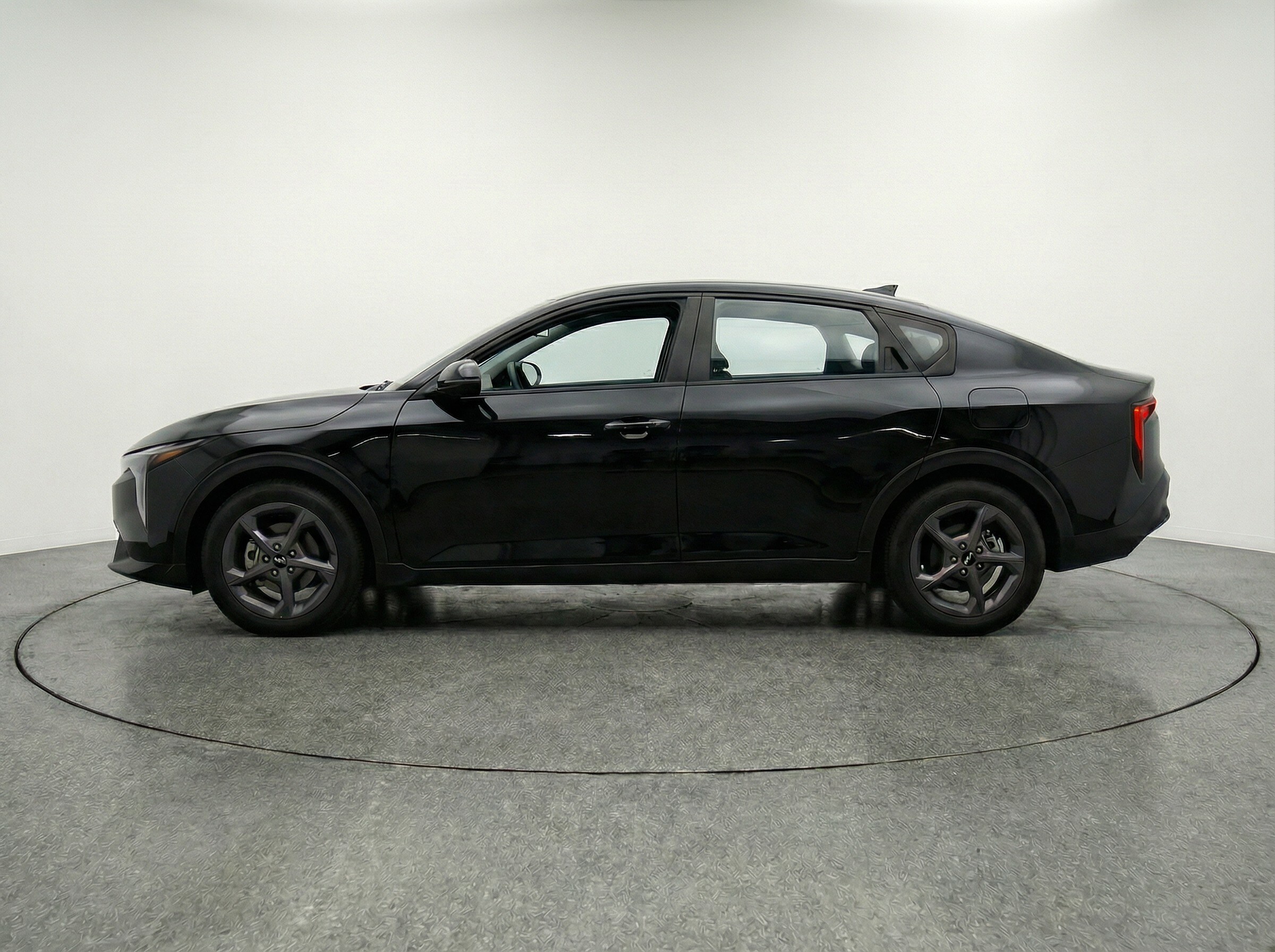 Thumbnail: 2025 Kia K4 - 4