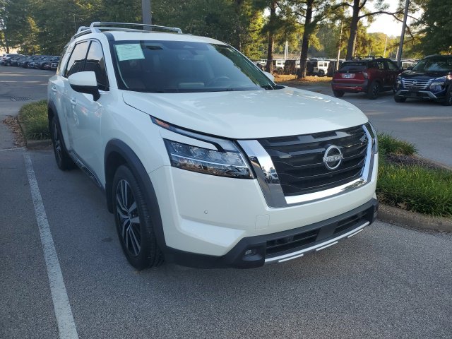 Certified 2025 Nissan Pathfinder SL SUV