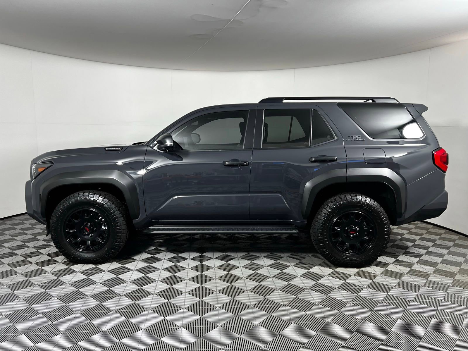 2025 Toyota 4Runner TRD Off-Road Premium - Photo 8