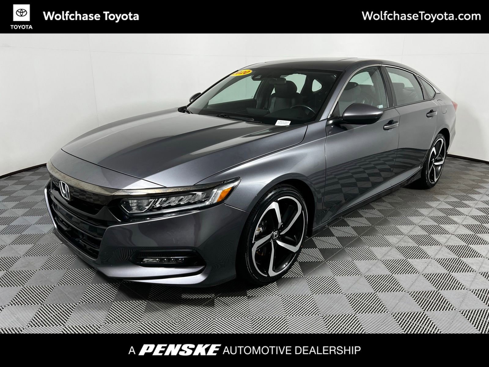 2020 Honda Accord Sport's photo