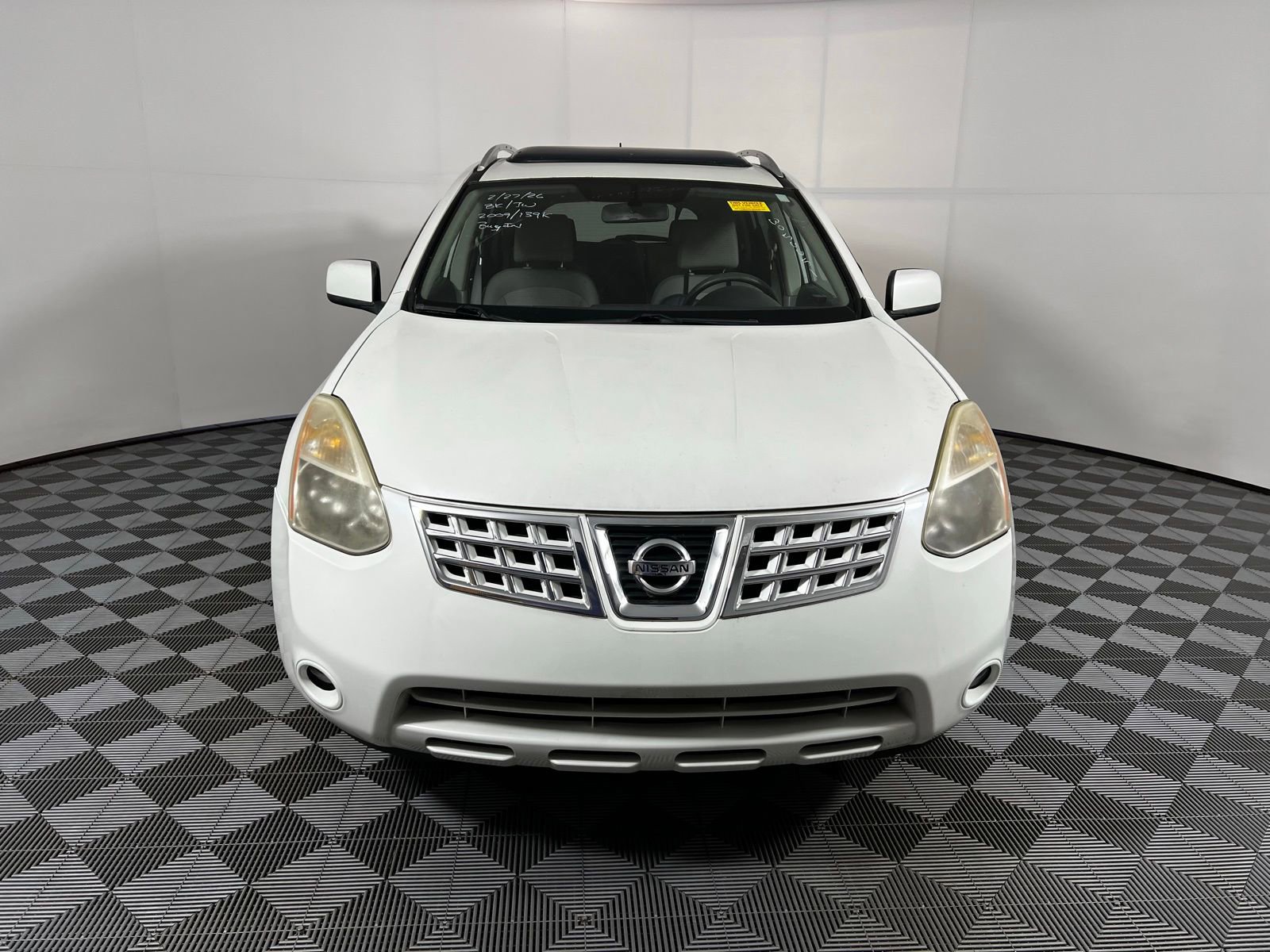 Used 2009 Nissan Rogue SL with VIN JN8AS58TX9W056651 for sale in Memphis, TN