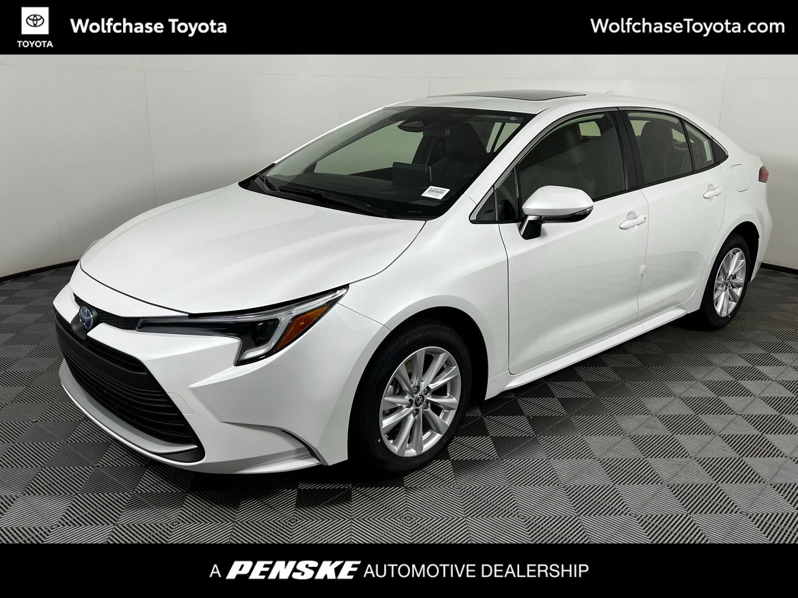 2026 Toyota Corolla XLE's photo