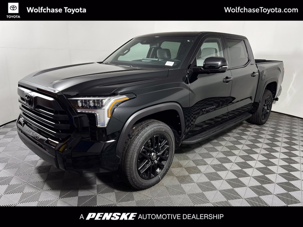 New 2026 Toyota Tundra Limited LIMITED CREWMAX 5.5
