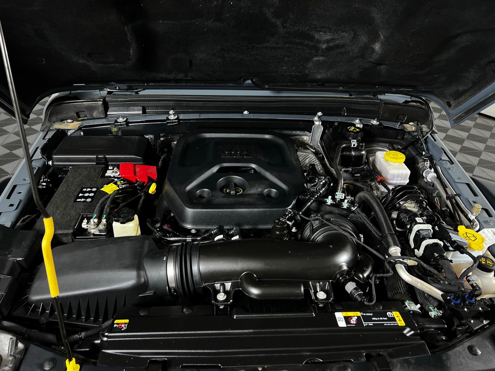2025 Jeep Wrangler 4-Door Rubicon - Photo 9