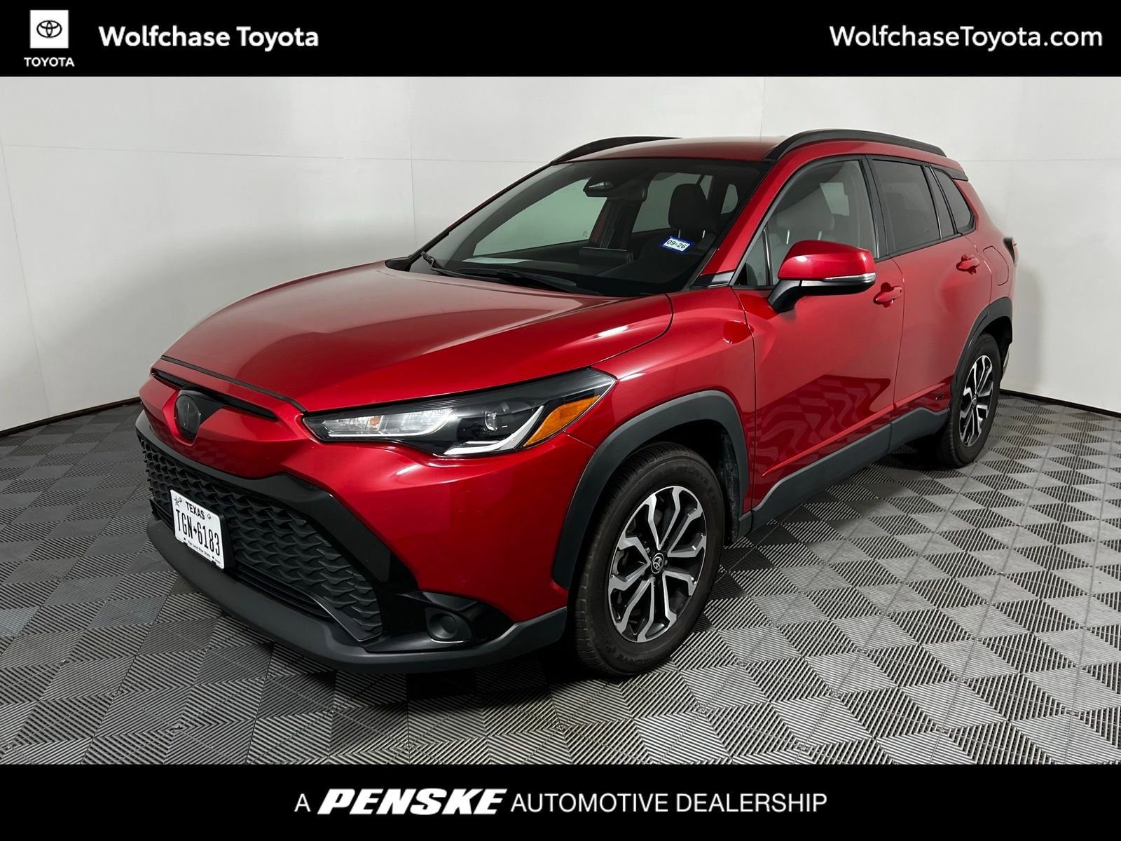 2023 Toyota Corolla Cross SE's photo