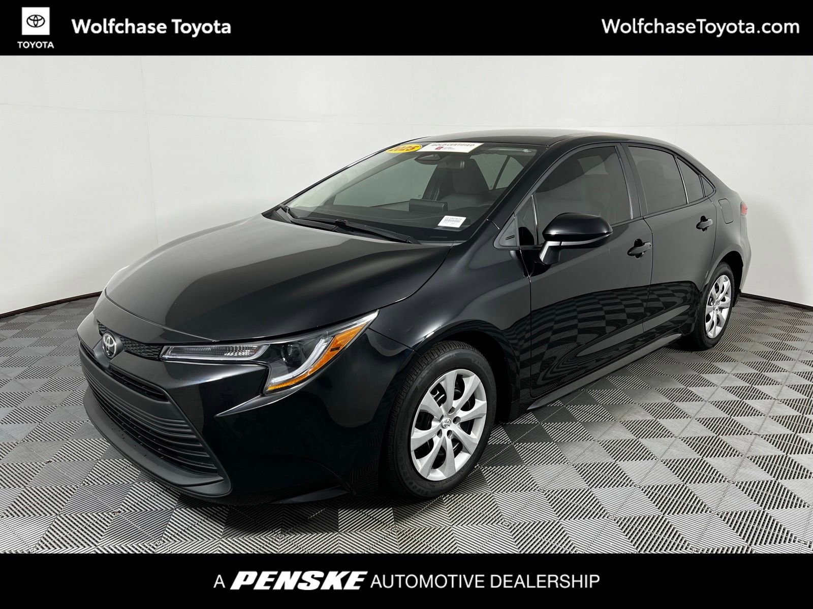 2025 Toyota Corolla LE CVT's photo