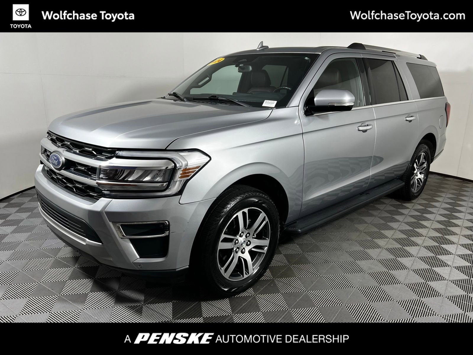 2024 Ford Expedition Limited's photo