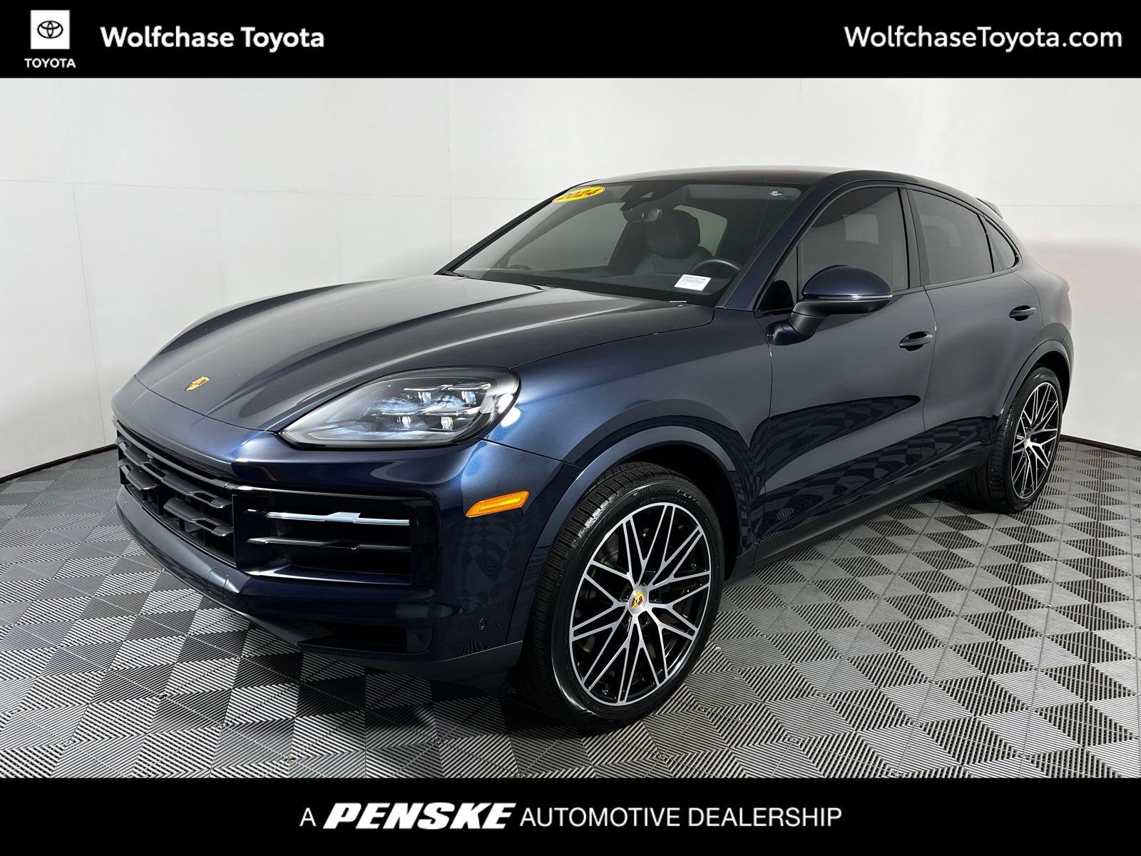 2024 Porsche Cayenne Coup Base's photo