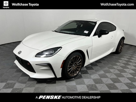 2025 Toyota GR86 MT 2+2 COUPE 6 SPD M/T