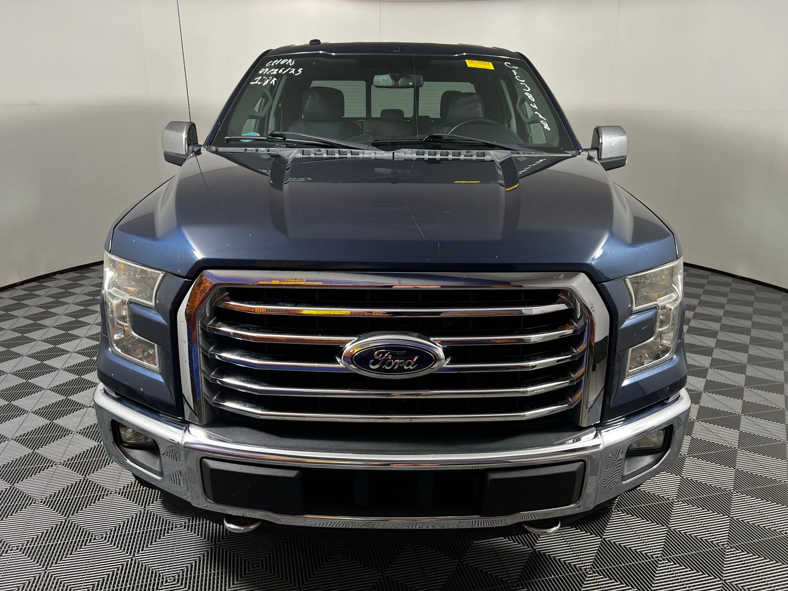 2016 Ford F-150 XLT photo 2