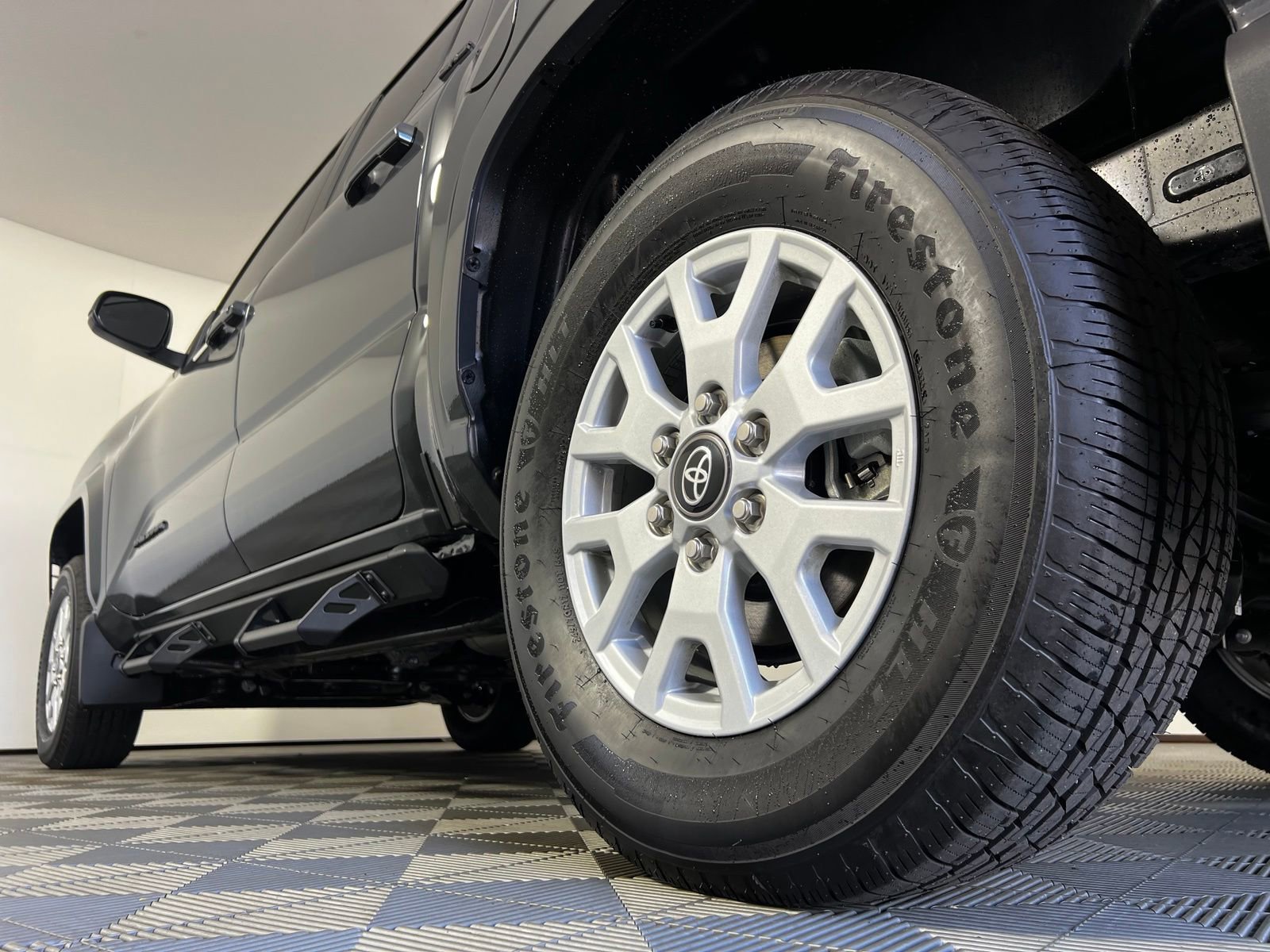 2026 Toyota Tacoma SR5 - Photo 22
