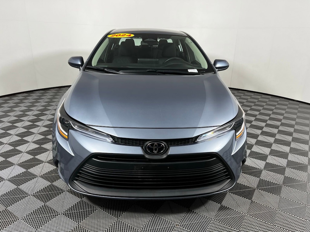 Used 2024 Toyota Corolla LE Sedan
