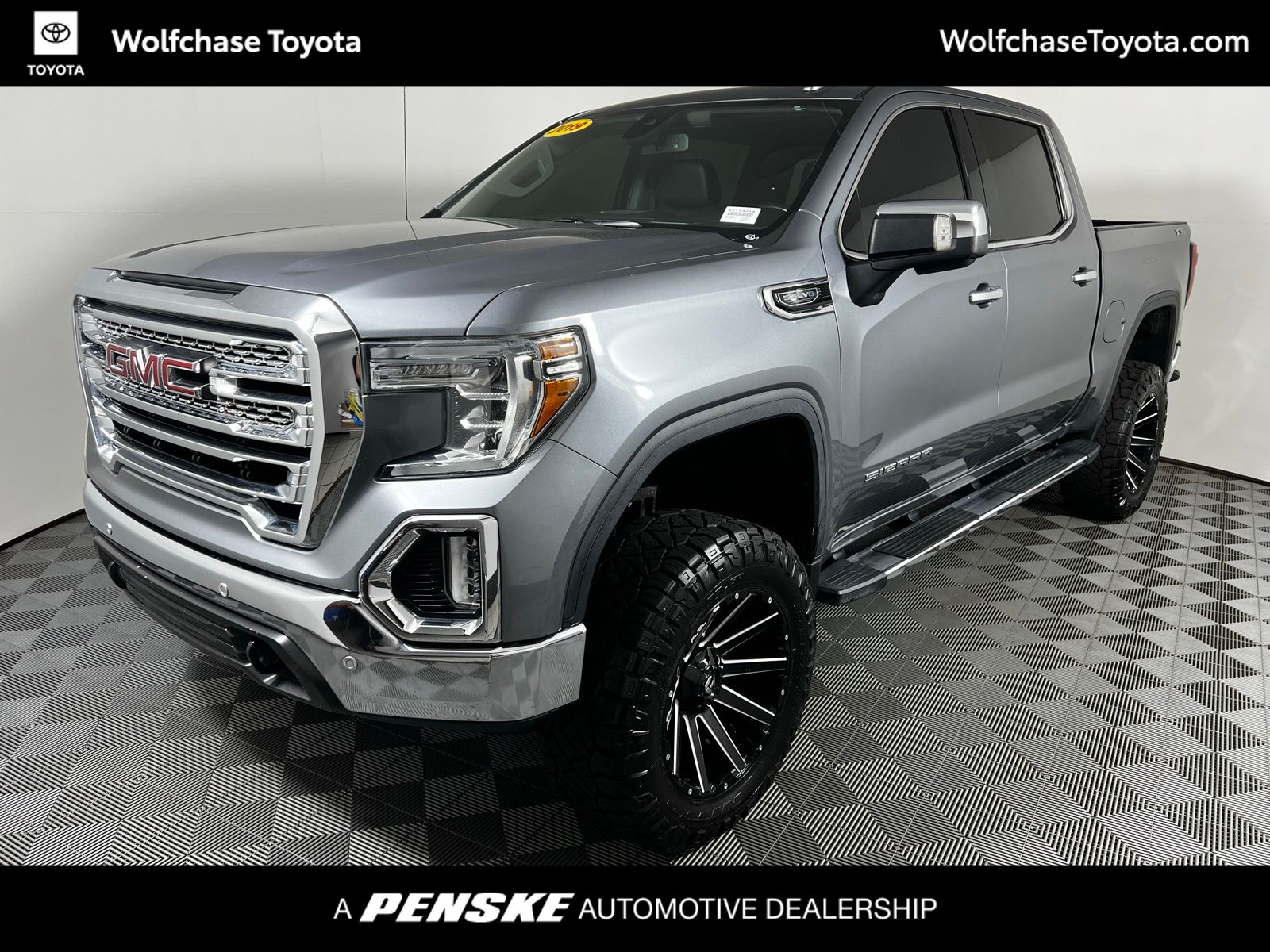 2019 GMC Sierra 4WD Crew Cab Standard Box SLT's photo