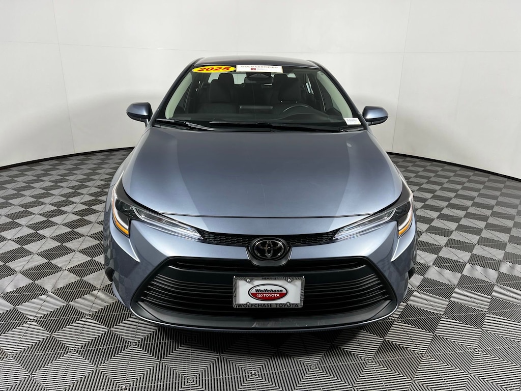 Certified 2025 Toyota Corolla LE Sedan