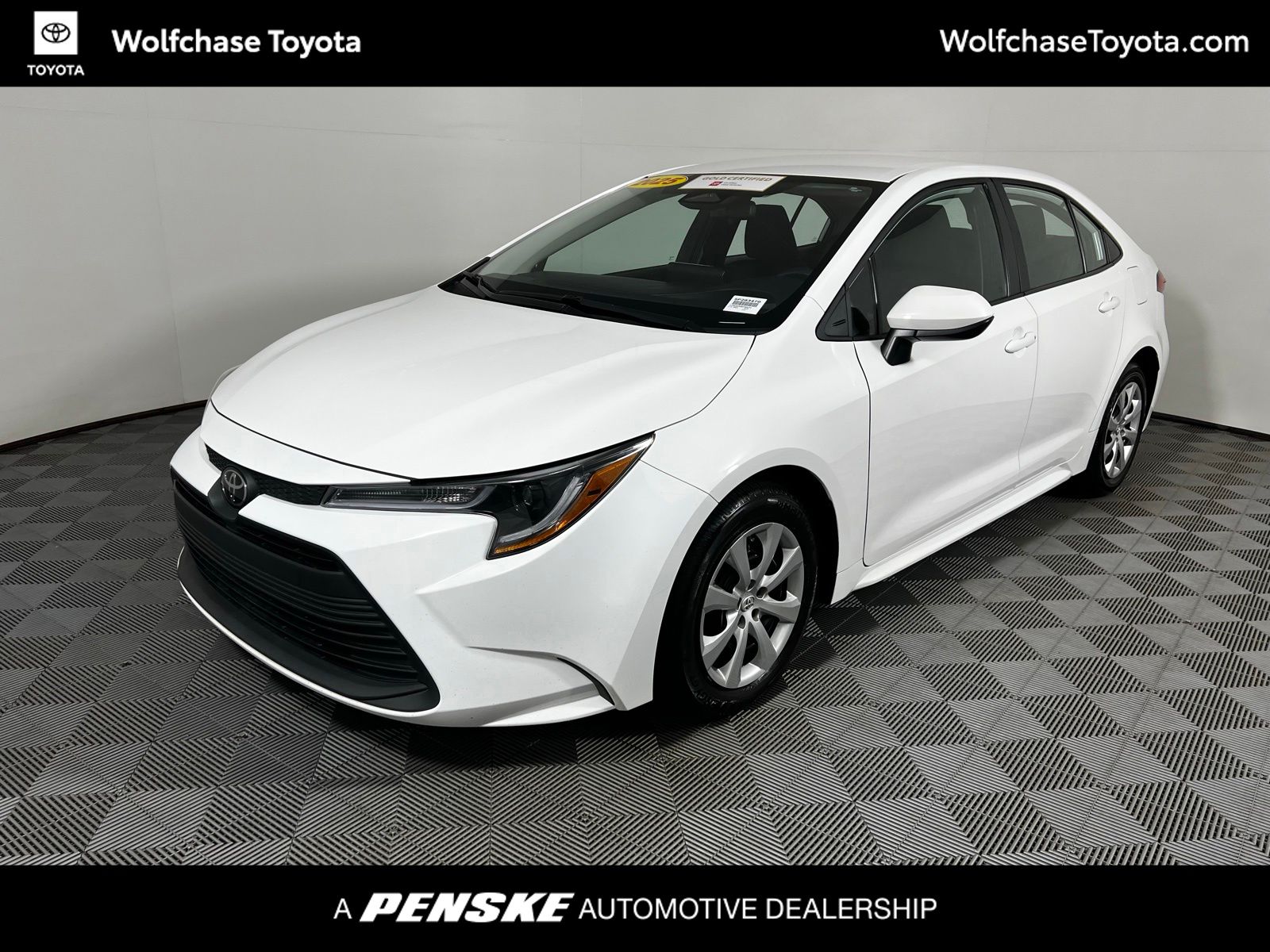 2025 Toyota Corolla LE CVT's photo