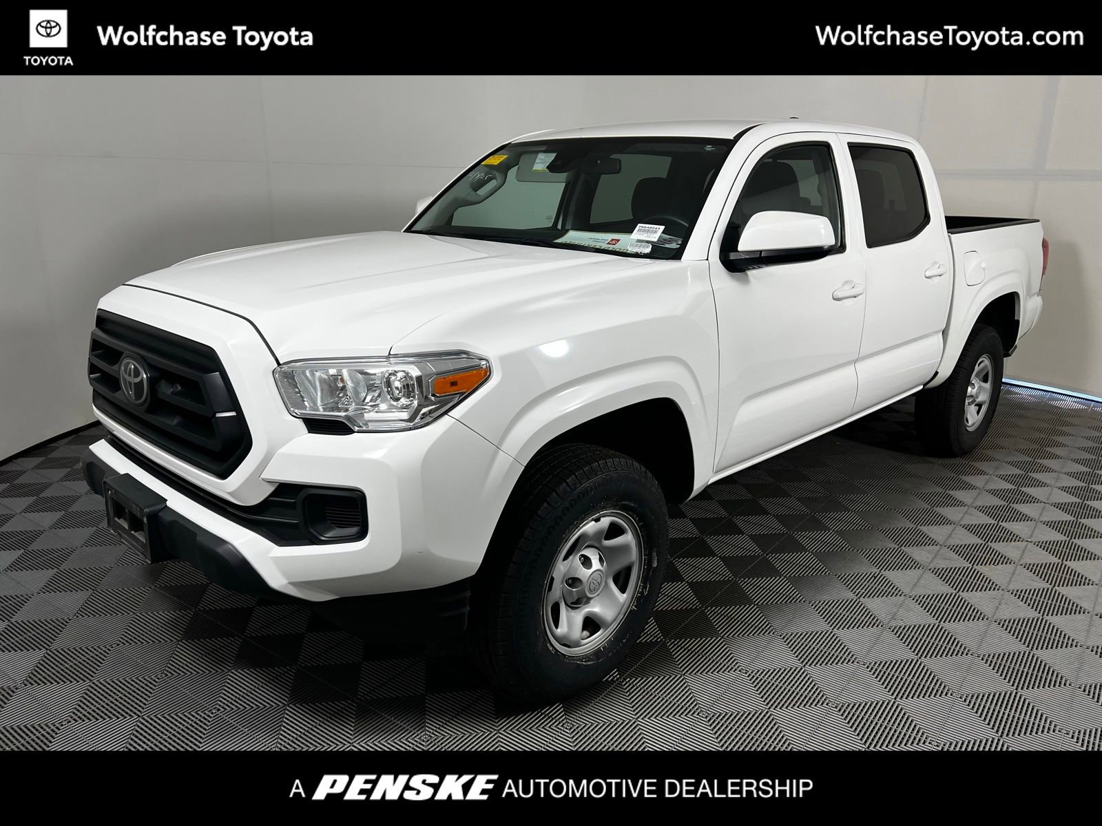 2023 Toyota Tacoma SR's photo