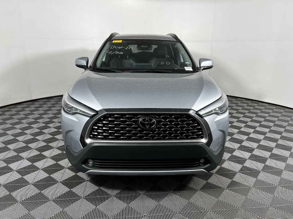 Used 2024 Toyota Corolla Cross XLE SUV