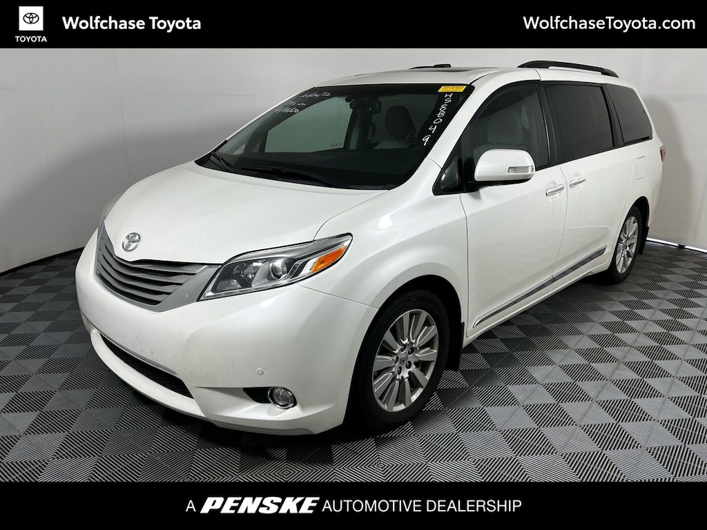 Used 2017 Toyota Sienna Limited Premium Van Passenger Van
