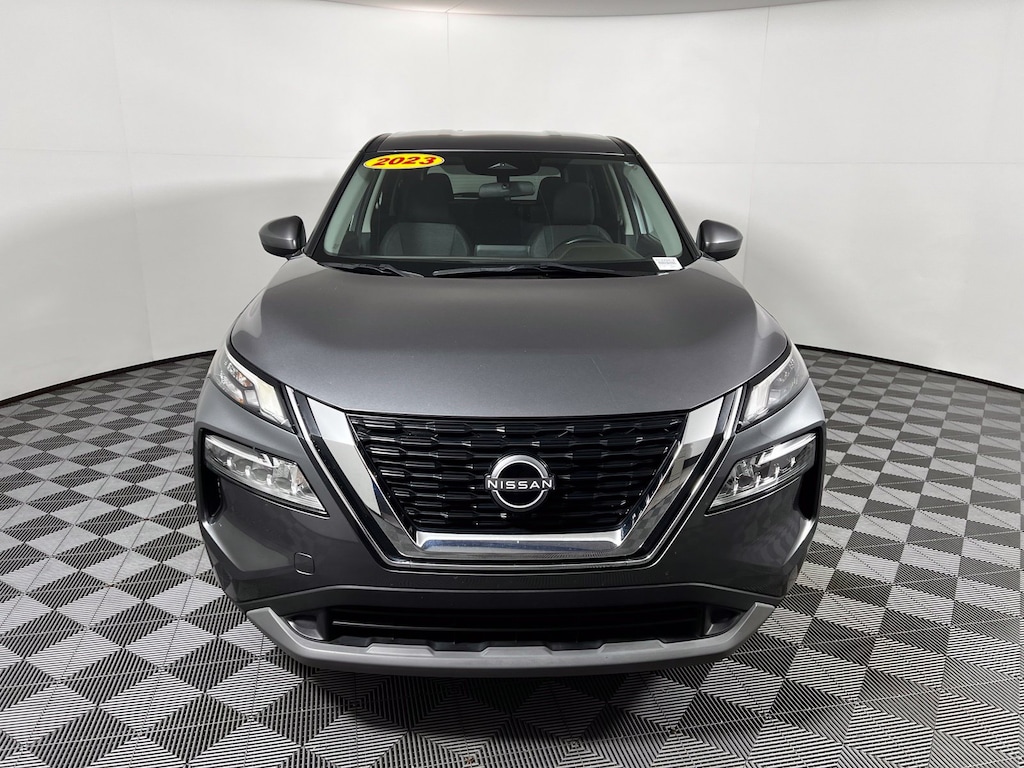 Used 2023 Nissan Rogue SV SUV