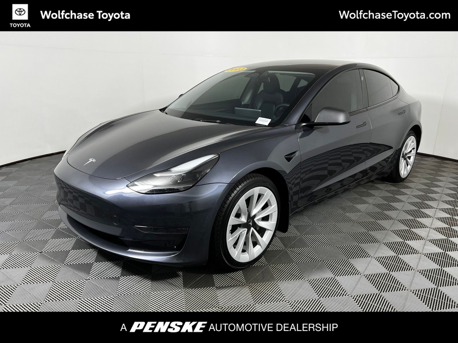 2023 Tesla Model 3 -'s photo