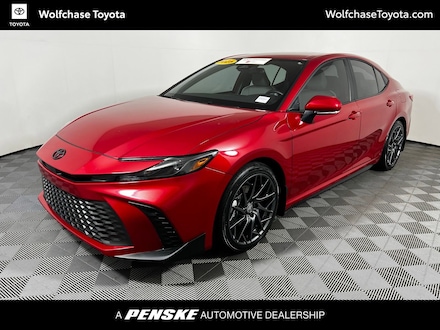 2025 Toyota Camry SE Sedan