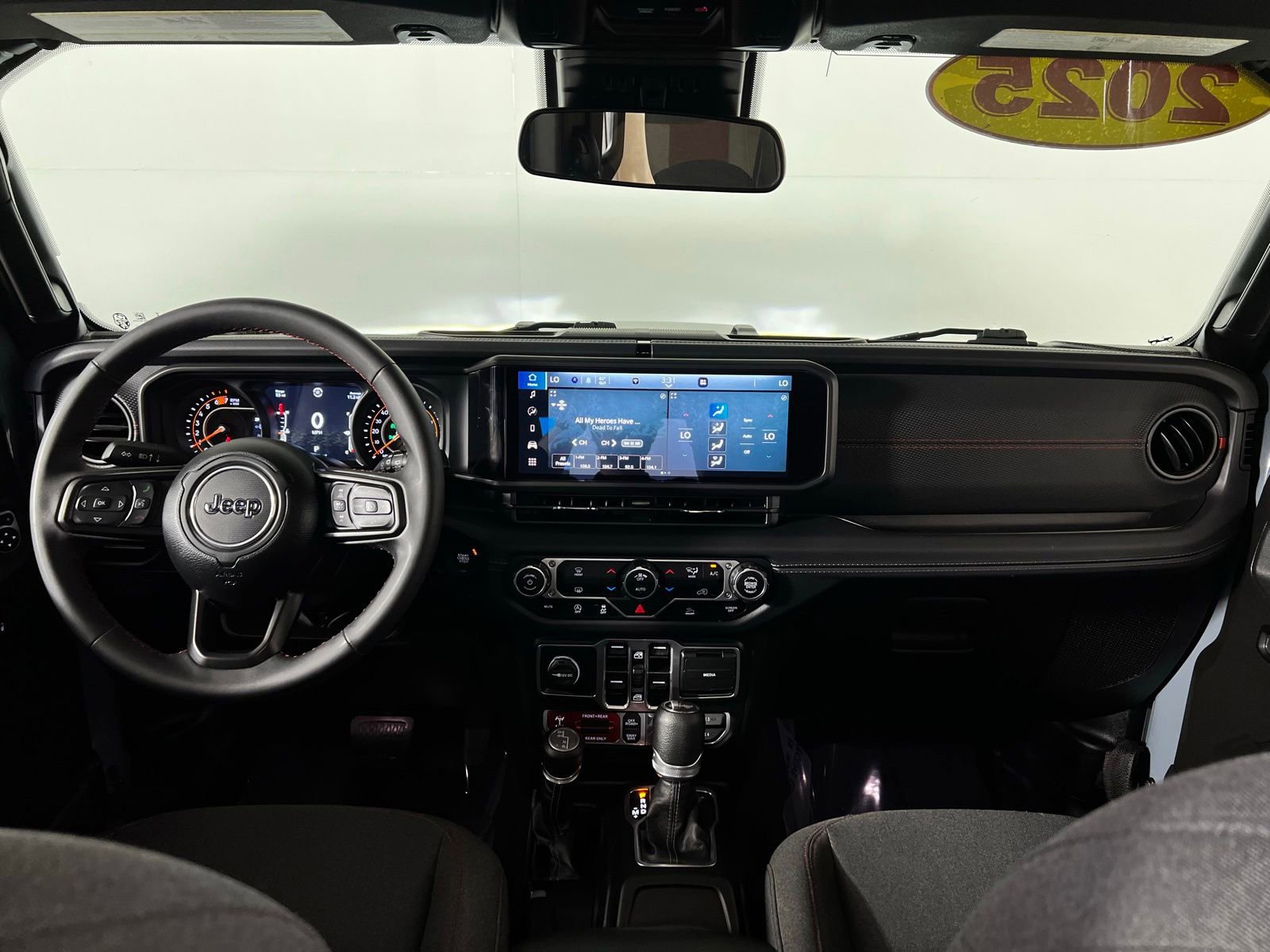 2025 Jeep Wrangler 4-Door Rubicon - Photo 23