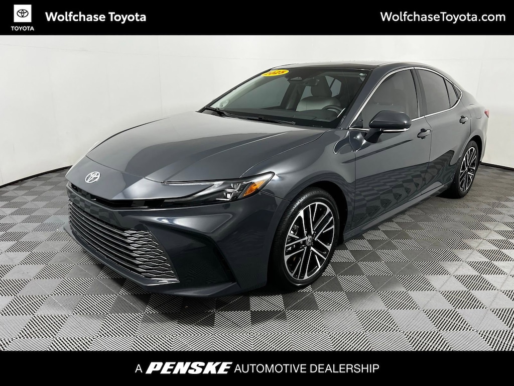 Used 2025 Toyota Camry XLE Sedan