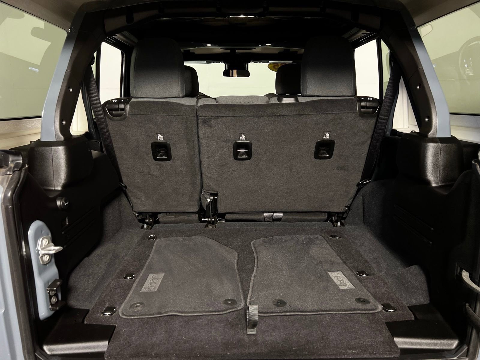 2025 Jeep Wrangler 4-Door Rubicon - Photo 24