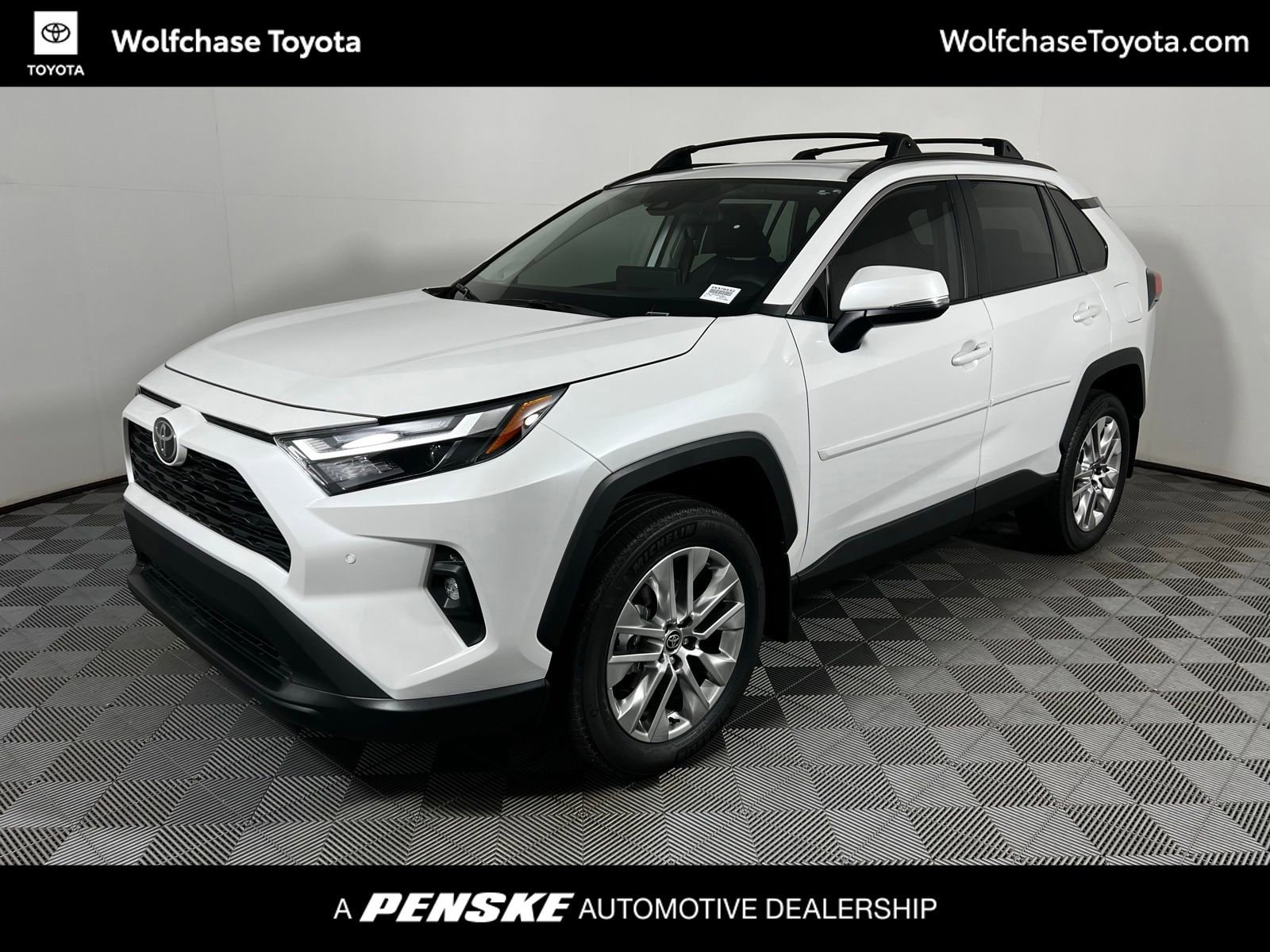 2025 Toyota RAV4 XLE Premium's photo