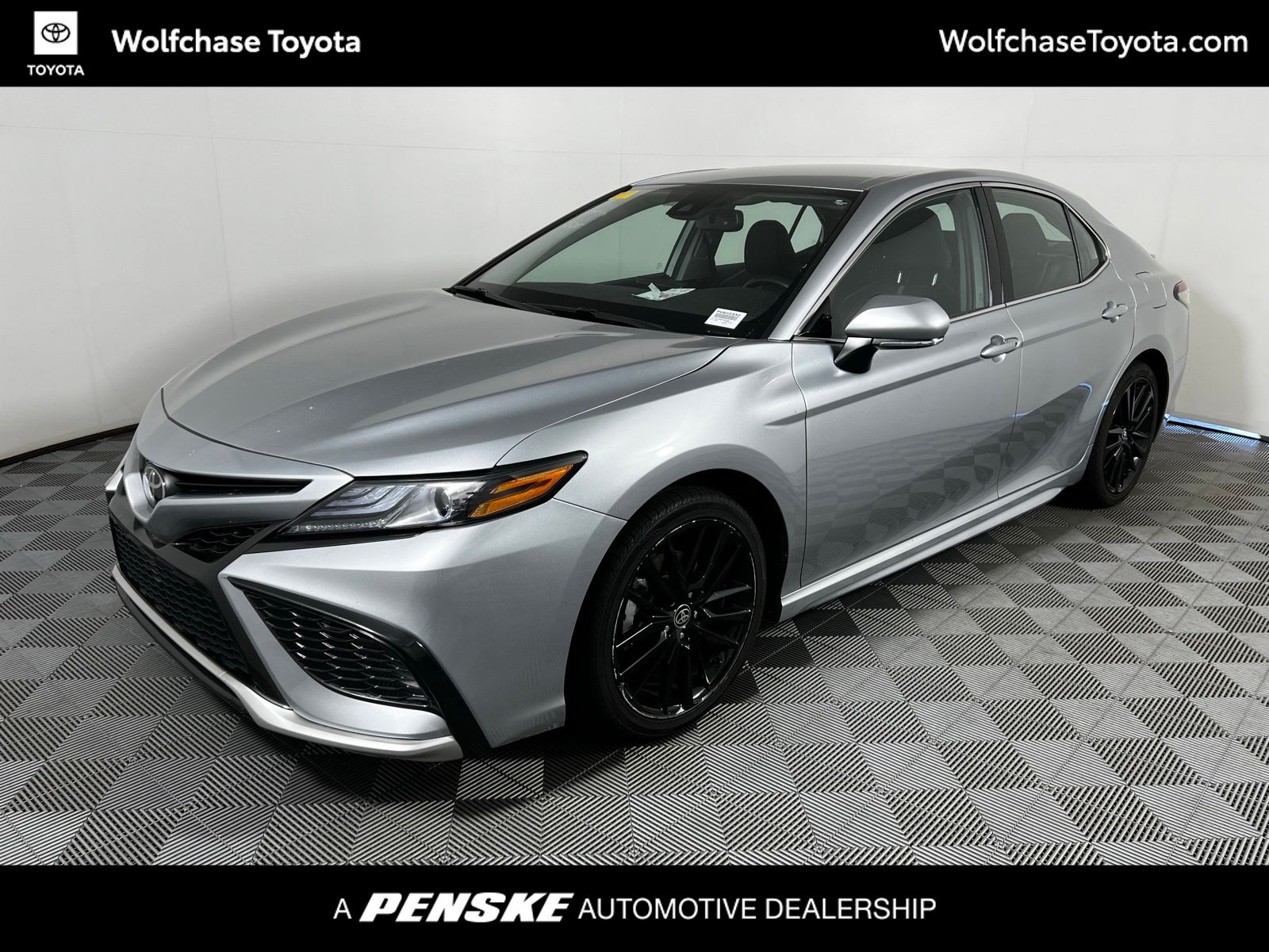 2024 Toyota Camry XSE's photo